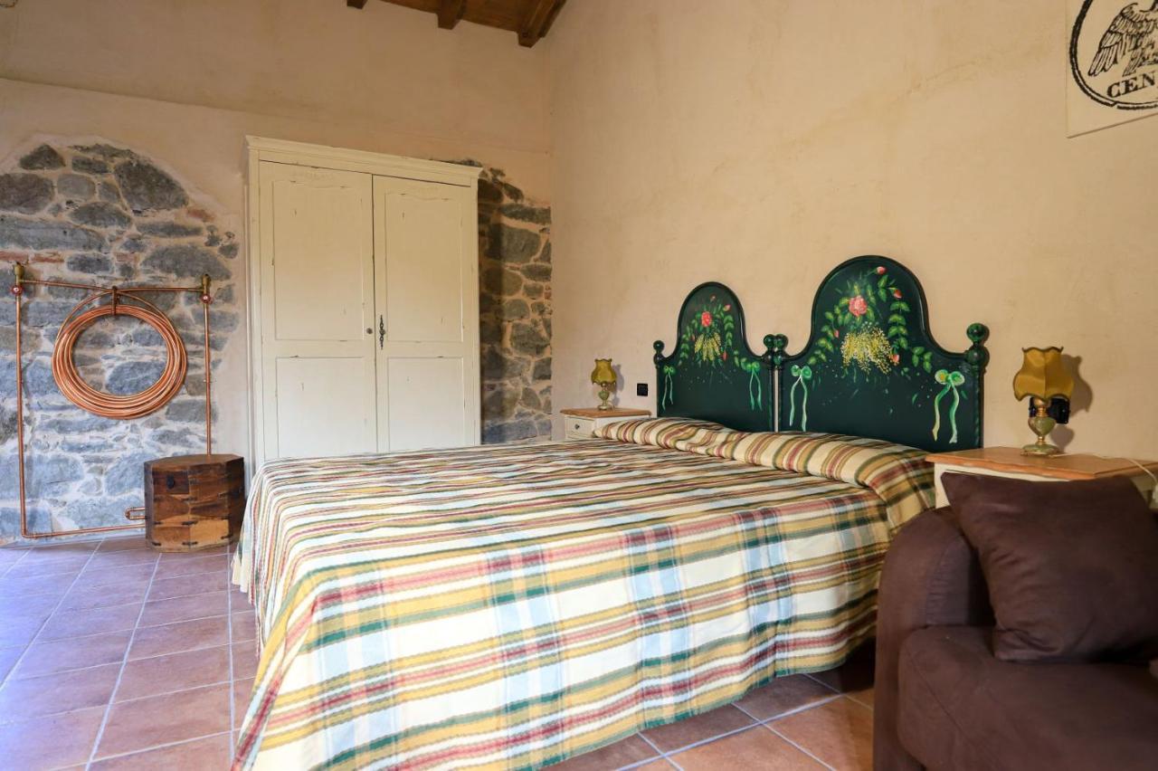 Agriturismo La Cascina Dei Chicchi Bagnone ภายนอก รูปภาพ