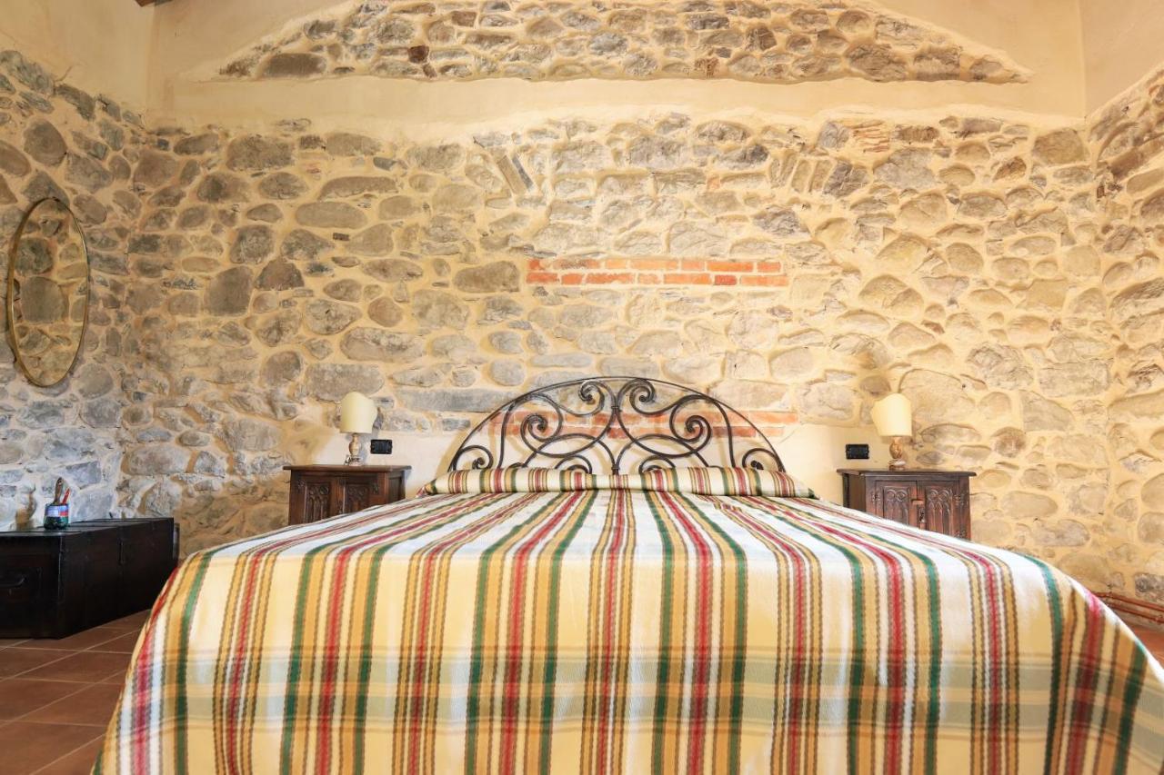 Agriturismo La Cascina Dei Chicchi Bagnone ภายนอก รูปภาพ