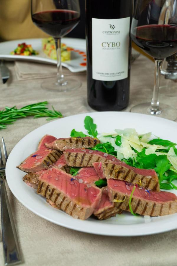 Agriturismo La Cascina Dei Chicchi Bagnone ภายนอก รูปภาพ