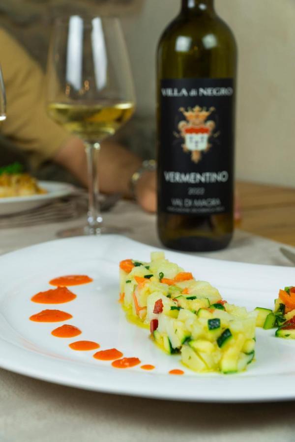Agriturismo La Cascina Dei Chicchi Bagnone ภายนอก รูปภาพ