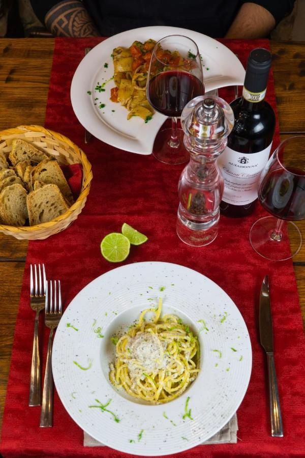 Agriturismo La Cascina Dei Chicchi Bagnone ภายนอก รูปภาพ