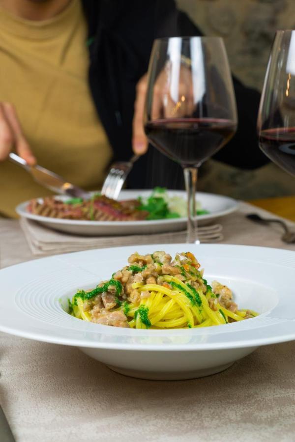 Agriturismo La Cascina Dei Chicchi Bagnone ภายนอก รูปภาพ