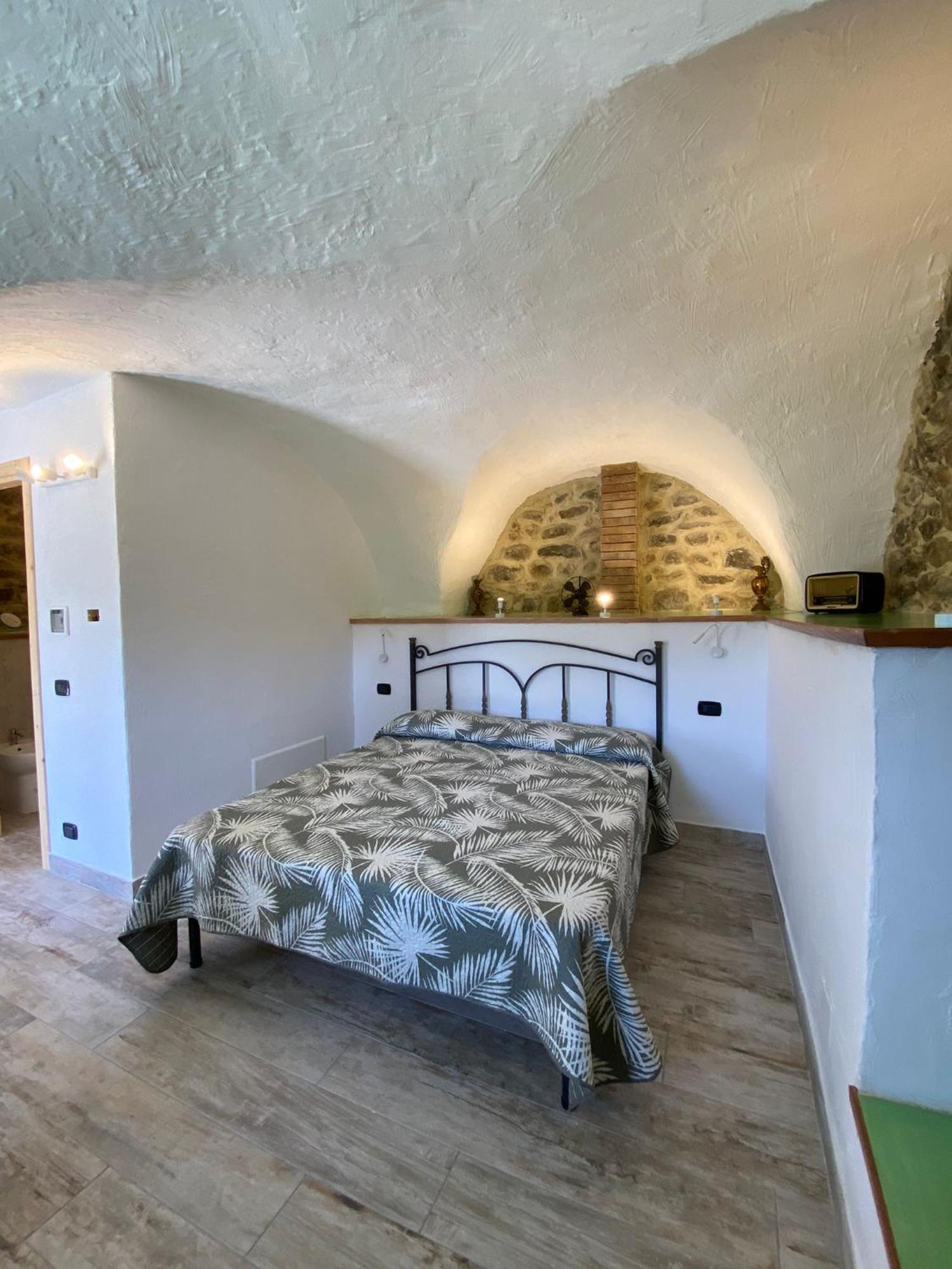 Agriturismo La Cascina Dei Chicchi Bagnone ภายนอก รูปภาพ